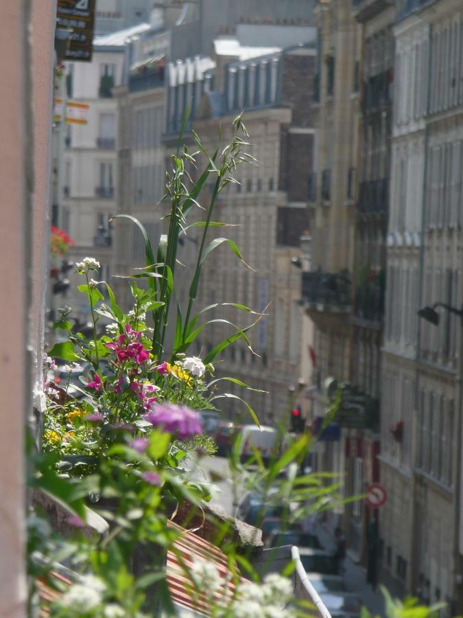 Les Toits De Paris Bed and Breakfast Eksteriør billede